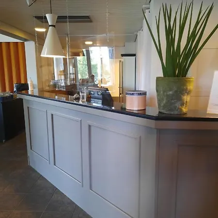Hotel Juthbacka 3*